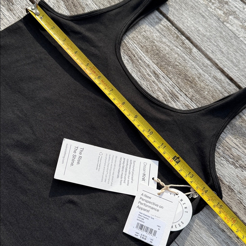 VUORI Halo‎ Essential Tank BLACK size medium nwt - Picture 4 of 5